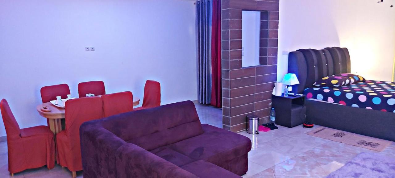 Petit Mbao Salam House * Dakar